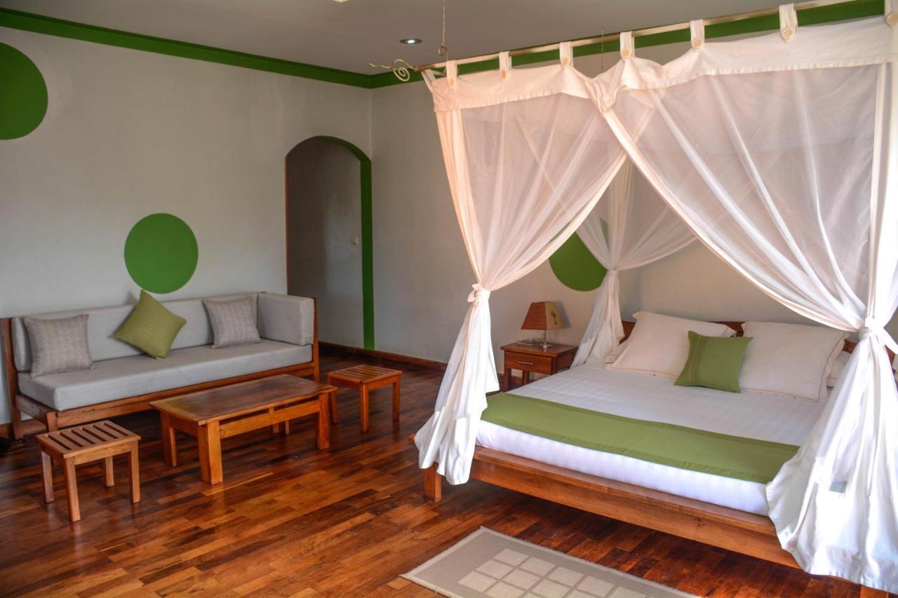 Andasibe Cyperus Hotel Moramanga Екстериор снимка